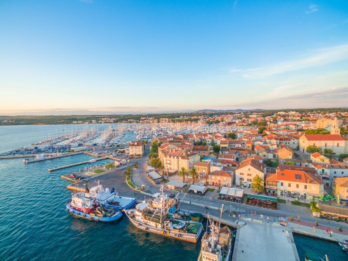 Apartament House With Pool Ledenko Biograd Na Moru Zewnętrze zdjęcie