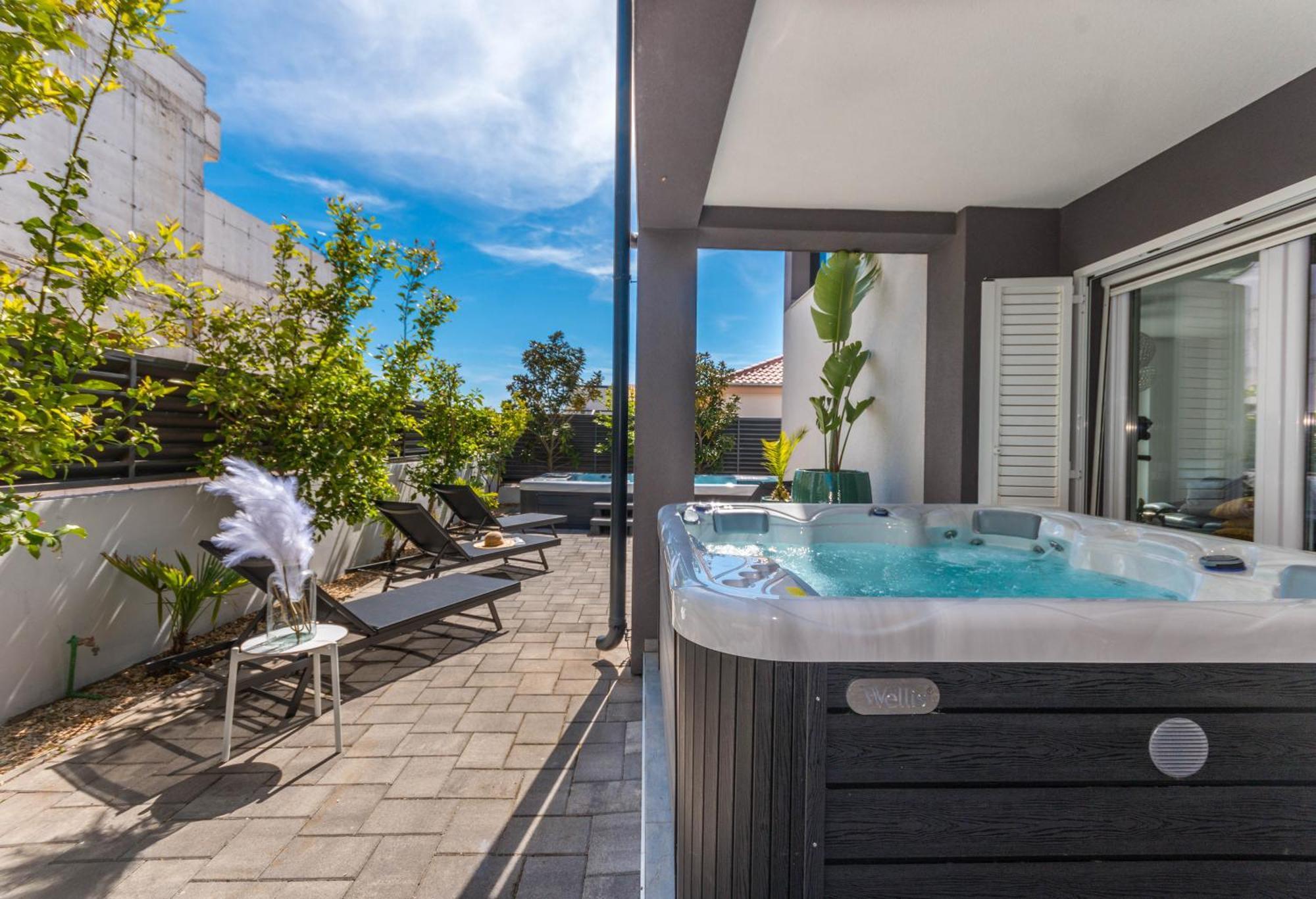 Apartament House With Pool Ledenko Biograd Na Moru Zewnętrze zdjęcie