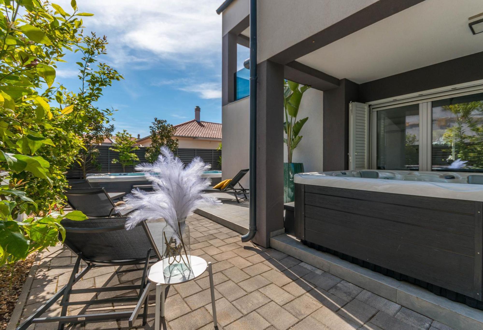 Apartament House With Pool Ledenko Biograd Na Moru Zewnętrze zdjęcie