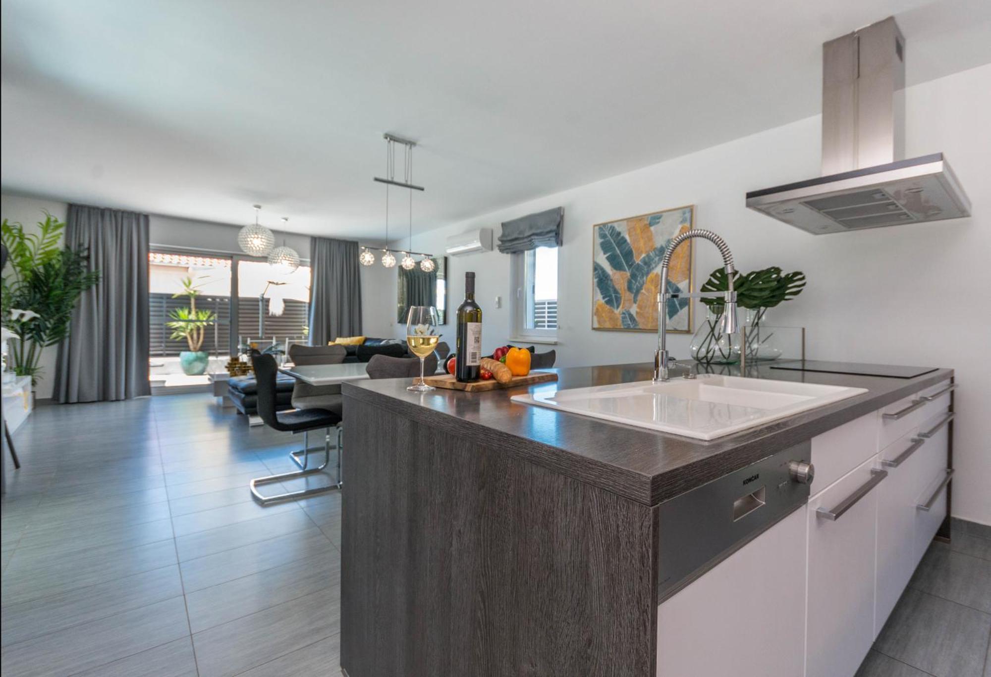 Apartament House With Pool Ledenko Biograd Na Moru Zewnętrze zdjęcie